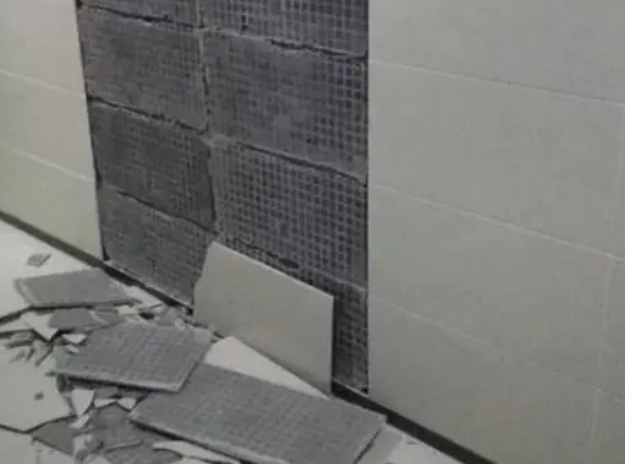 大洼瓷砖空鼓维修公司分享下大洼墙砖松动维修的知识
